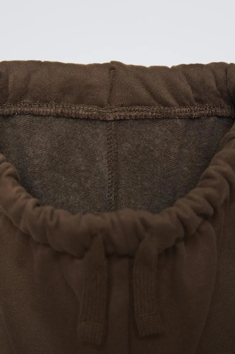 CONJUNTO JOGGING DE SWEATSHIRT E JOGGERS COM TEXTO EM FELPA-ZARA Fashion