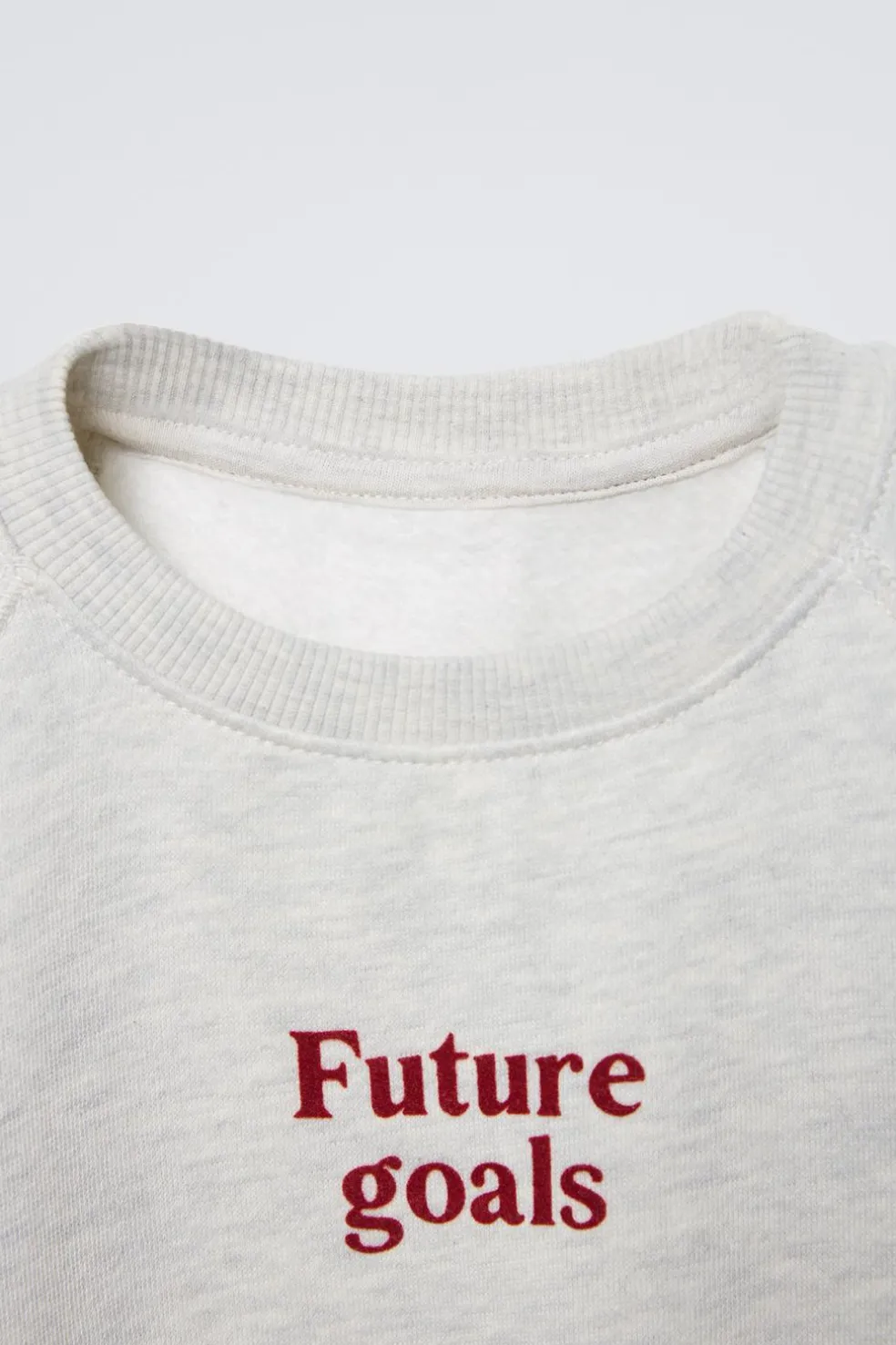 CONJUNTO JOGGING DE SWEATSHIRT E CALÇAS COM MENSAGEM FLOCKED-ZARA Online