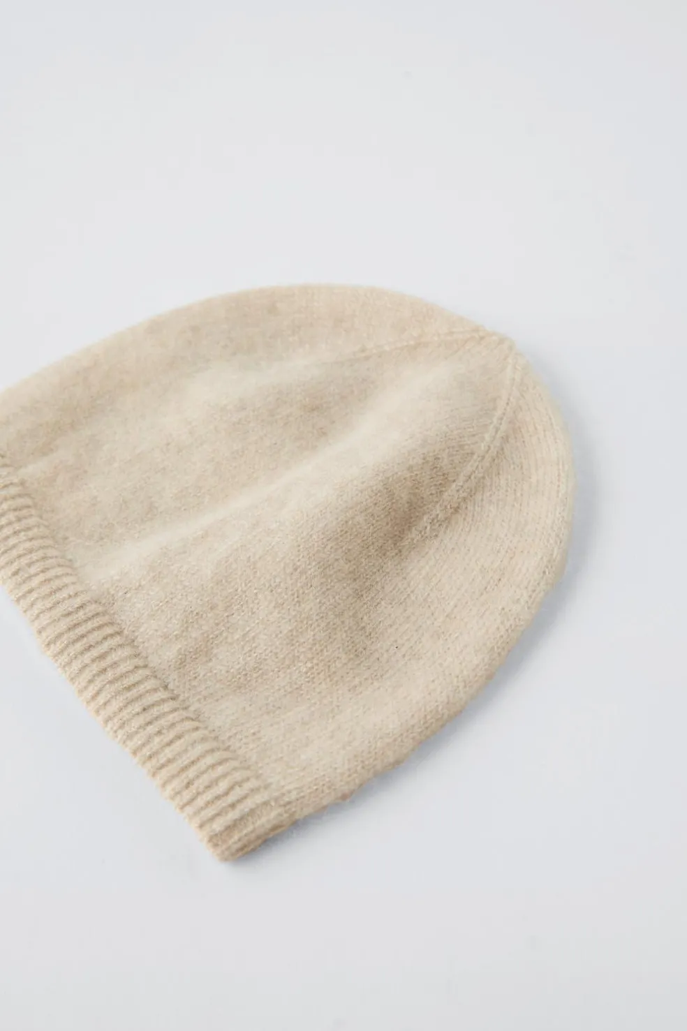 GORRO 100% CAXEMIRA-ZARA Fashion