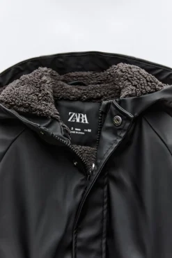 IMPERMEÁVEL ENGOMADO FORRADO-ZARA Shop