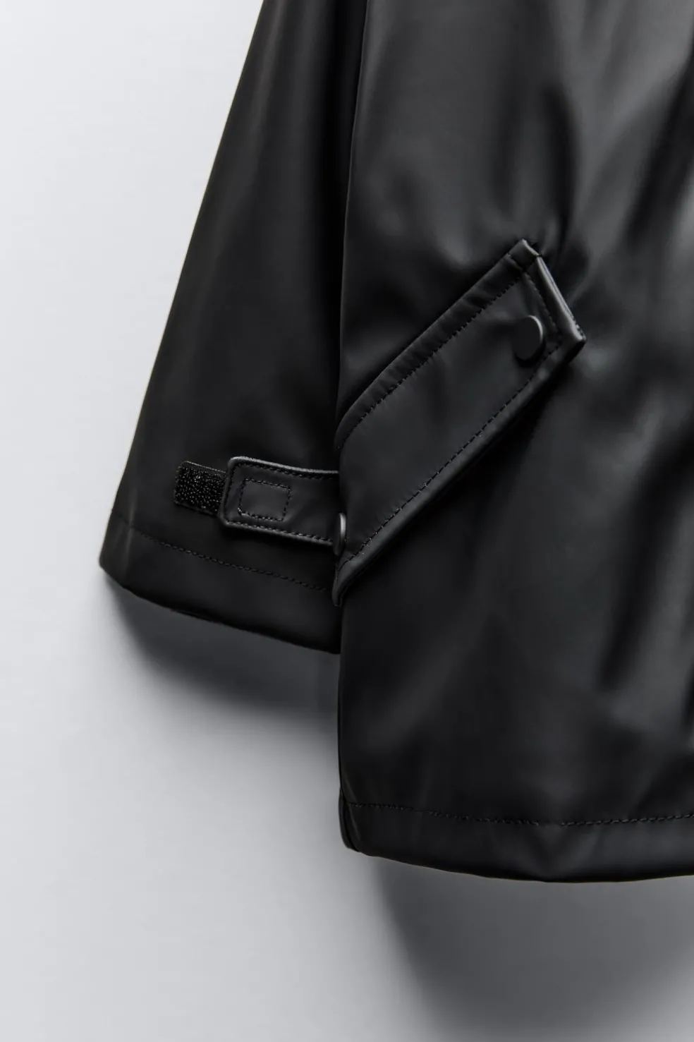 IMPERMEÁVEL ENGOMADO FORRADO-ZARA Shop