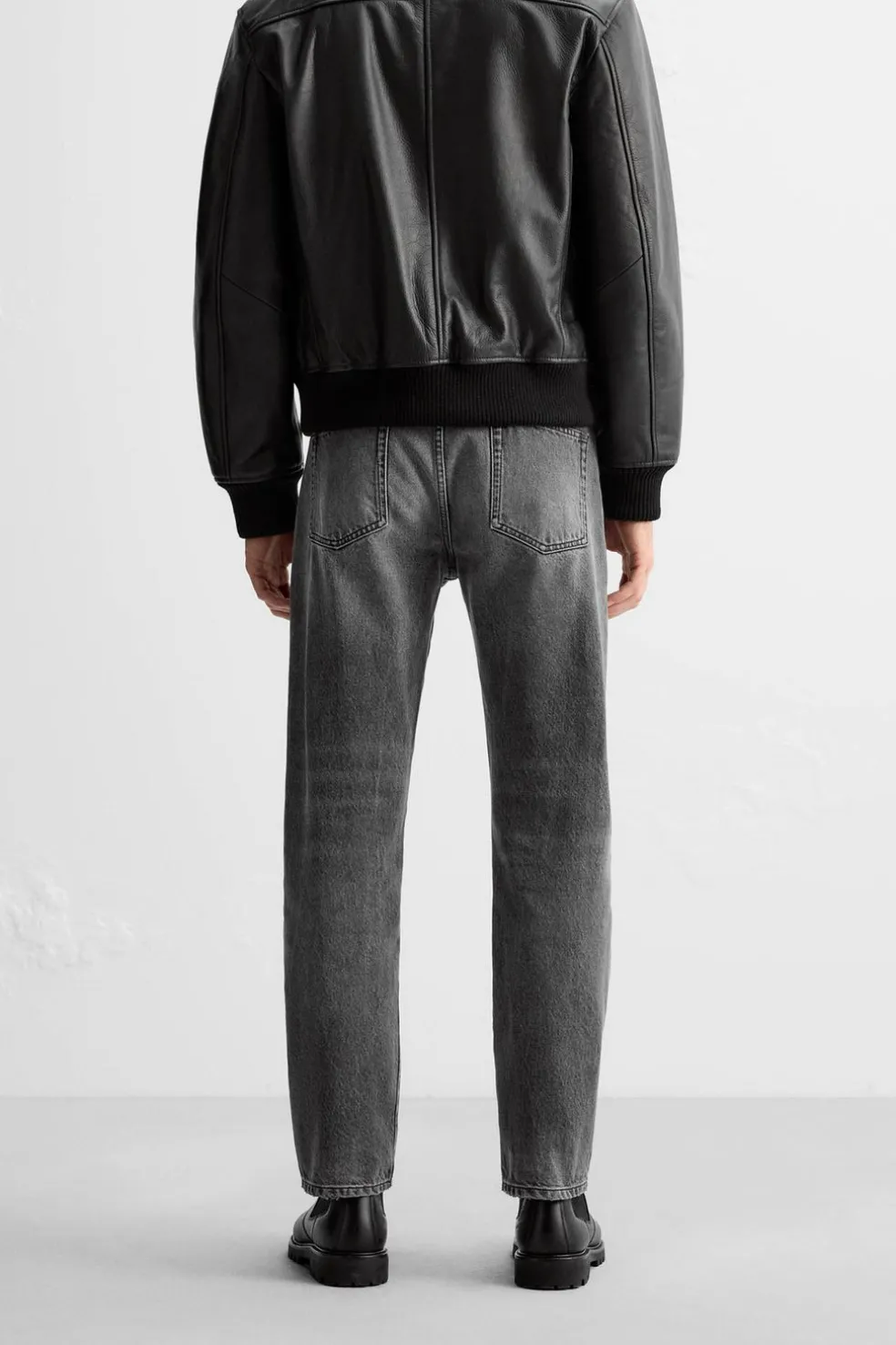 ZARA Calças De Ganga^JEANS ANKLE STRAIGHT FIT Carvão