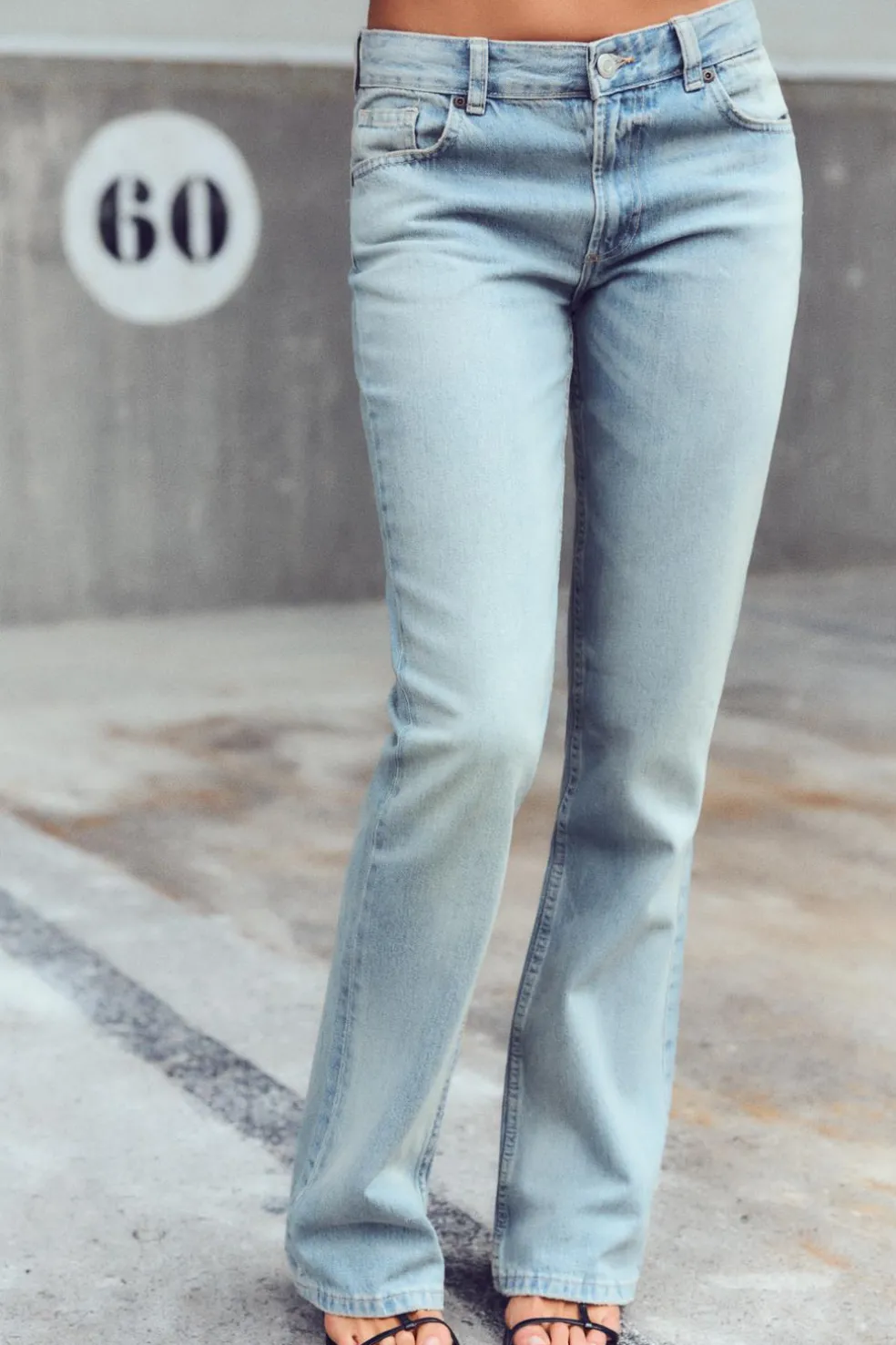 ZARA Jeans^JEANS TRF BOOTCUT CINTURA MÉDIA Azul-claro