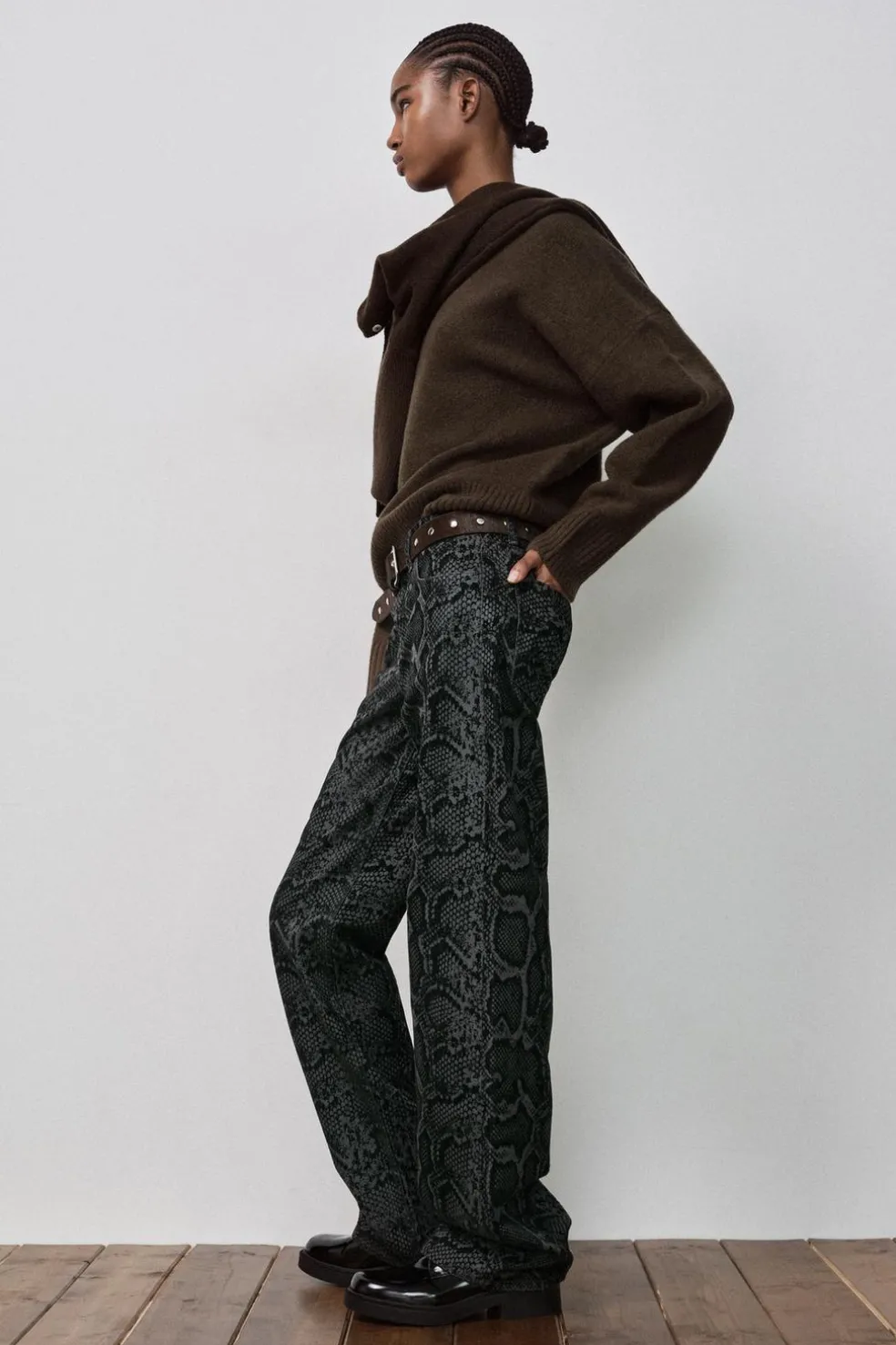 ZARA Jeans^JEANS TRF ESTAMPADO ANIMAL FLOCADO CINTURA MÉDIA Azulão