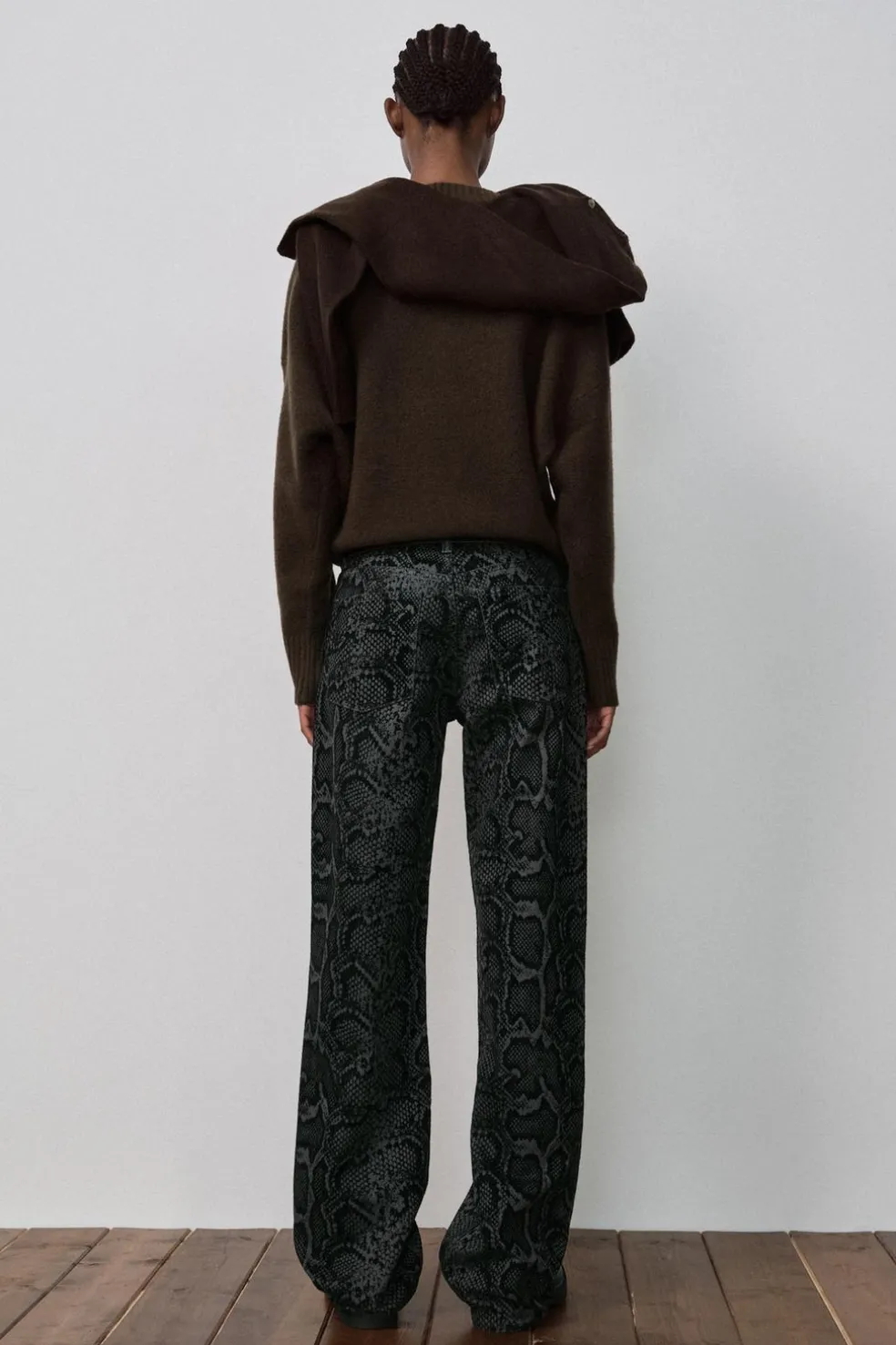 ZARA Jeans^JEANS TRF ESTAMPADO ANIMAL FLOCADO CINTURA MÉDIA Azulão
