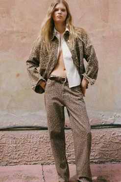 ZARA Jeans^JEANS TRF RELAXED ESTAMPADO ANIMAL CINTURA SUBIDA Leopardo