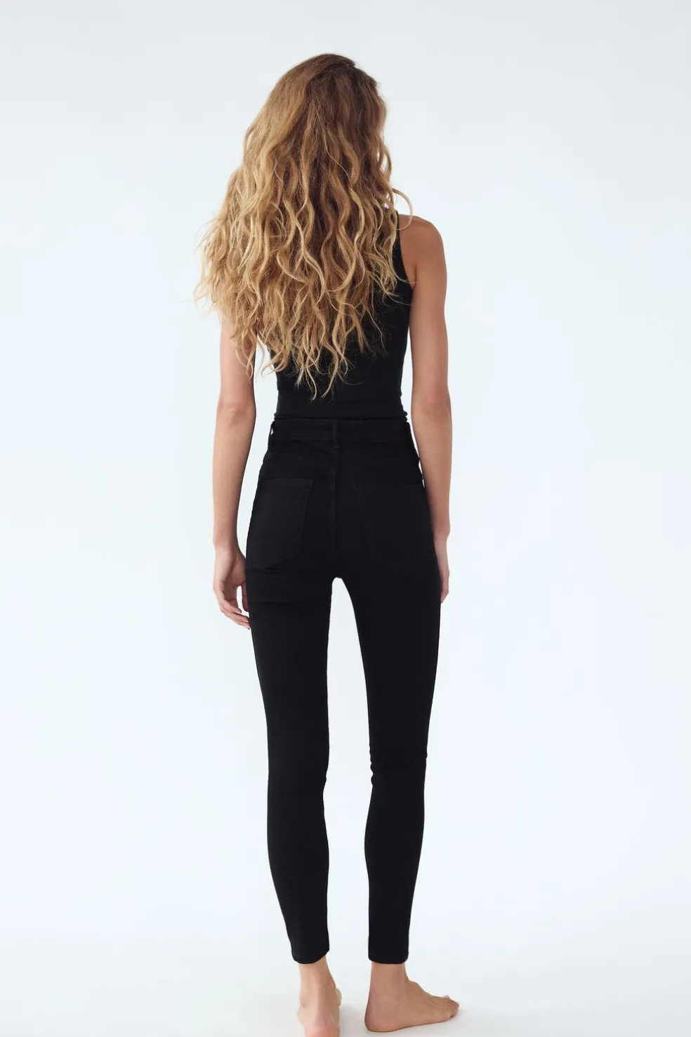 ZARA Jeans^JEANS TRF SCULPT CINTURA SUBIDA SCULPT Preto