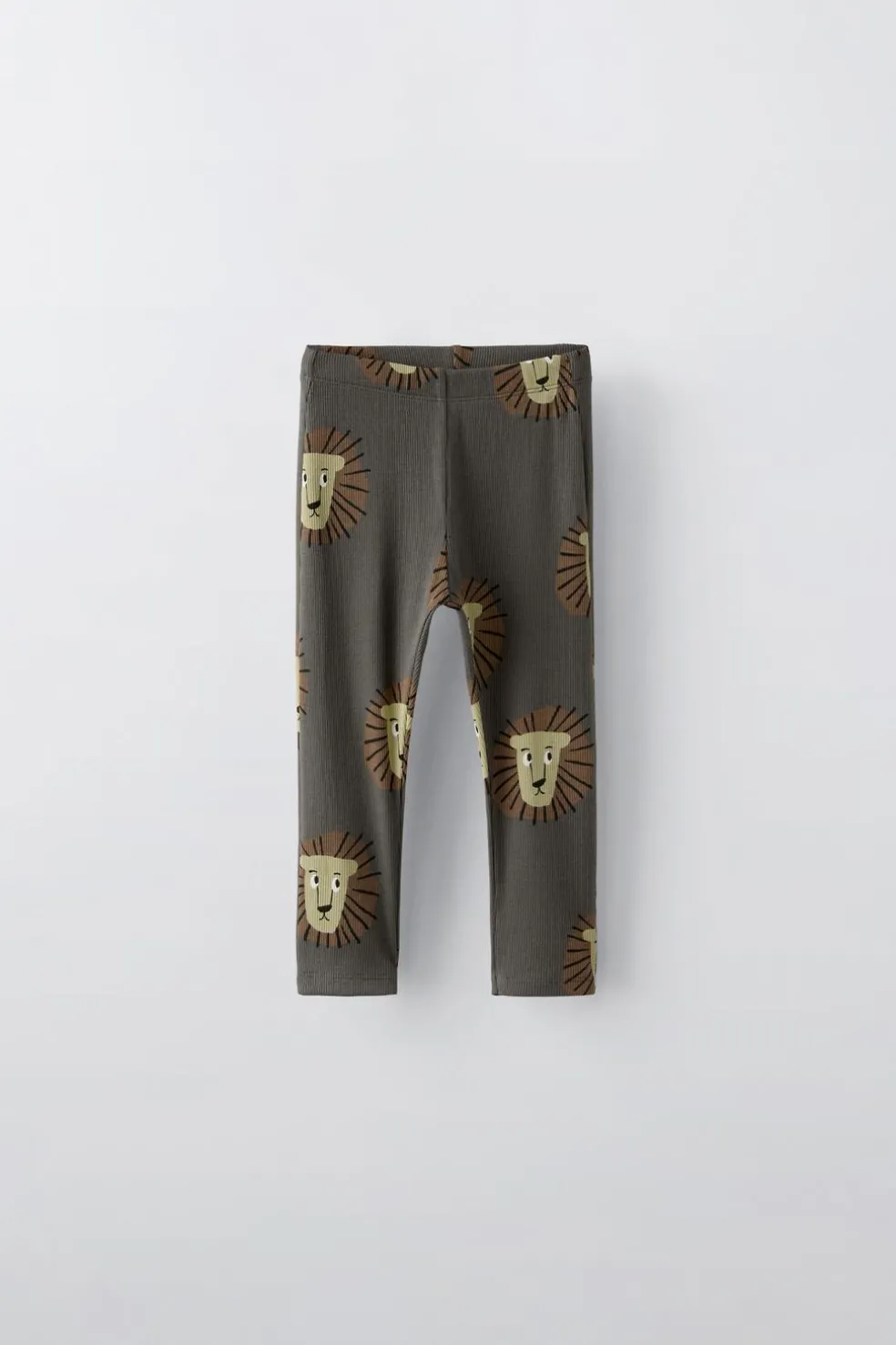 LEGGINGS ESTAMPADAS LEÕES-ZARA New
