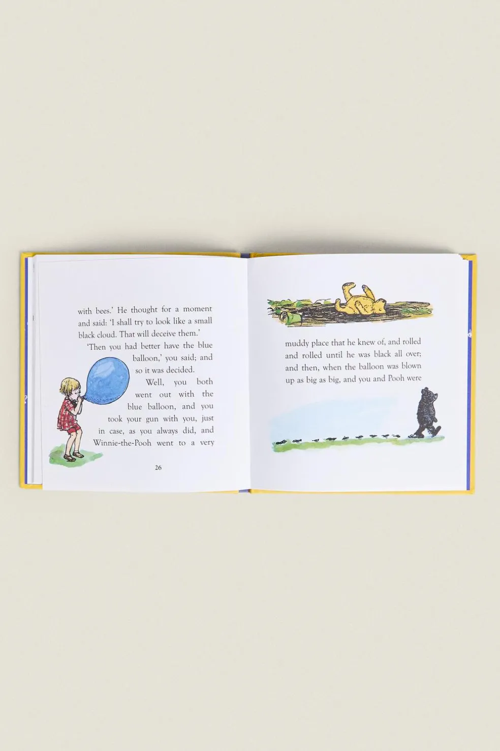LIVRO INFANTIL 'WINNIE THE POOH AND THE WRONG BEES'-ZARA Hot
