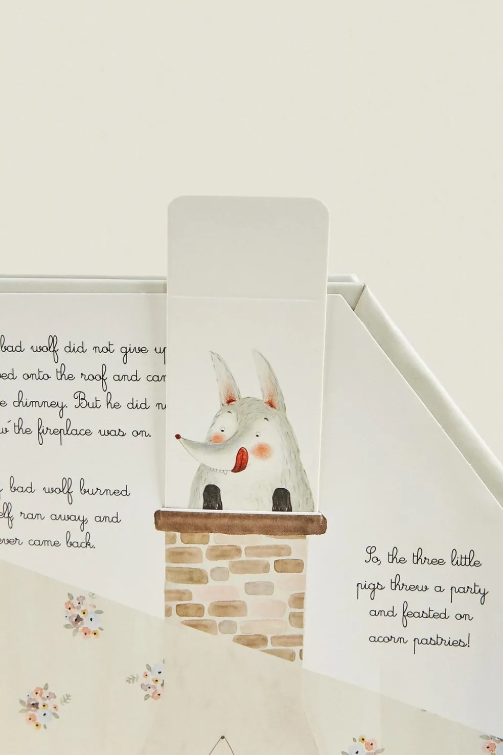 LIVRO-CARROSSEL 'THE THREE LITTLE PIGS'-ZARA New