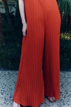 ZARA Vestidos^MACACÃO COMPRIDO PLISSADO Vermelho-claro