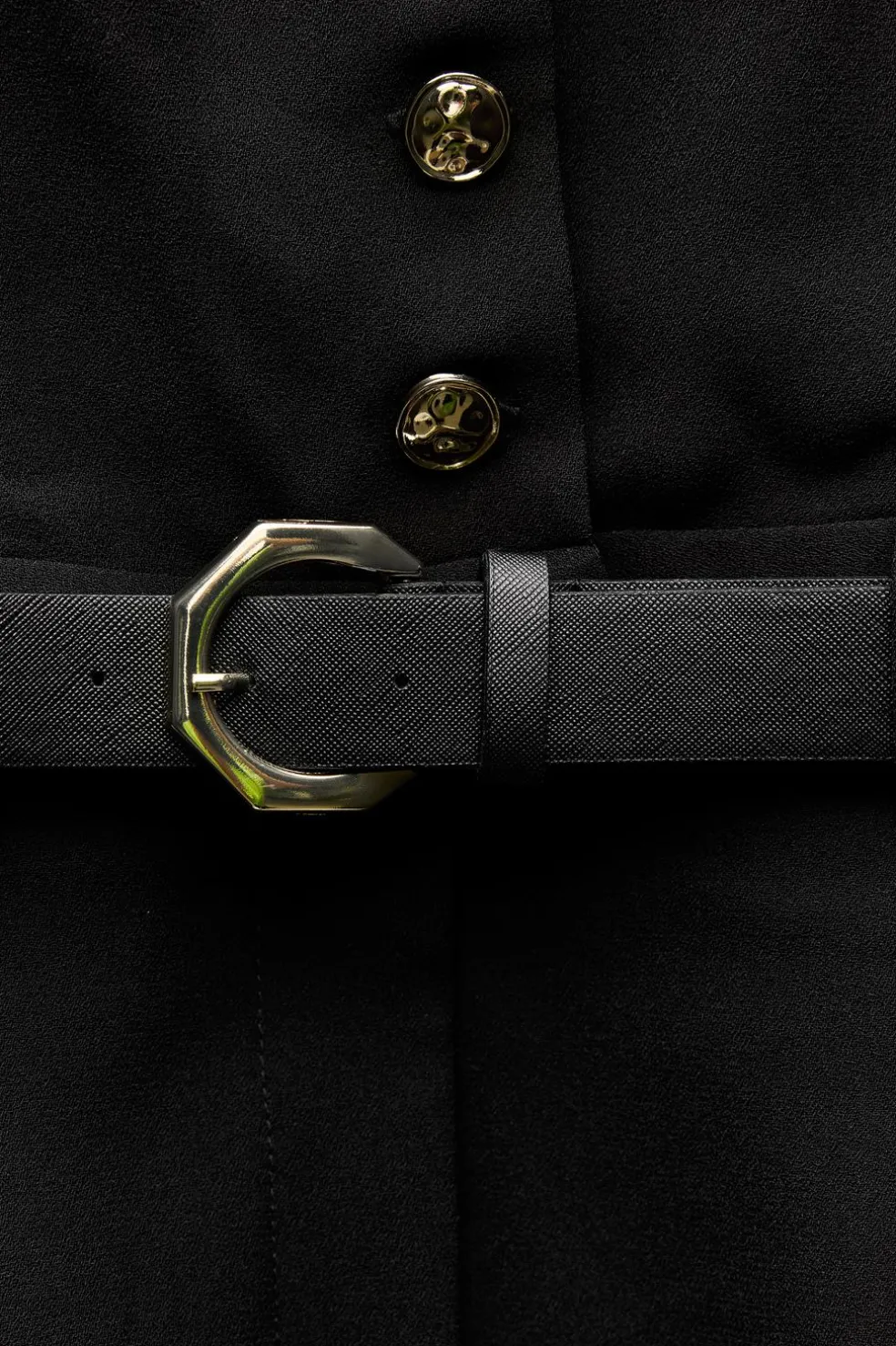 ZARA Vestidos^MACACÃO CURTO COM CINTO Preto