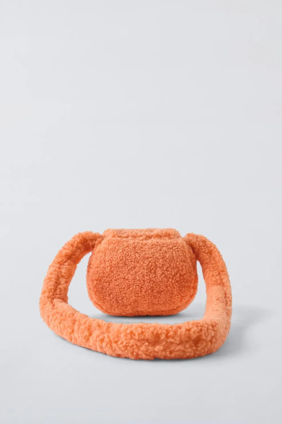 MALA A TIRACOLO COM EFEITO DE PELO ENCARACOLADO-ZARA Clearance