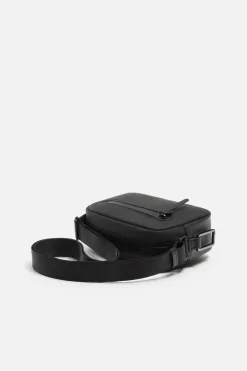 ZARA Vestuário De Inverno|Malas / Mochilas^MALA A TIRACOLO EFEITO DE CAUCHO Preto