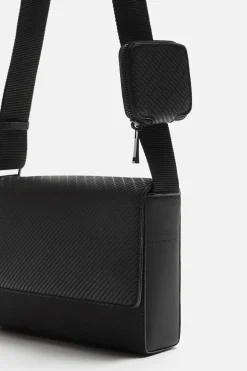 ZARA Vestuário De Inverno|Malas / Mochilas^MALA A TIRACOLO EFEITO DE CAUCHO COM TEXTURA Preto