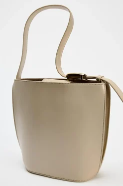 ZARA Malas^MALA BUCKET BAG MINIMALISTA Cru