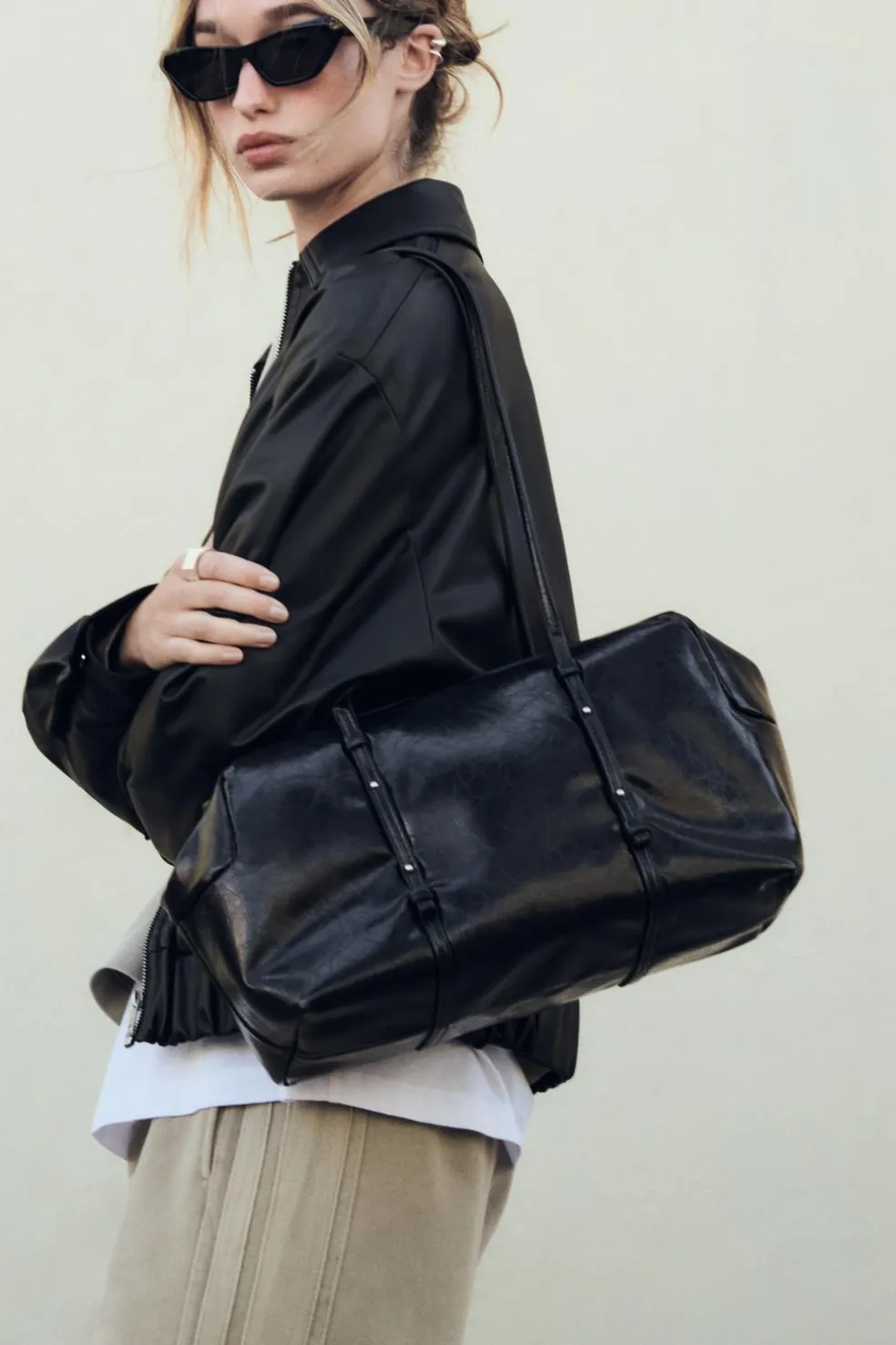 ZARA Malas^MALA DE OMBRO ALARGADA Preto