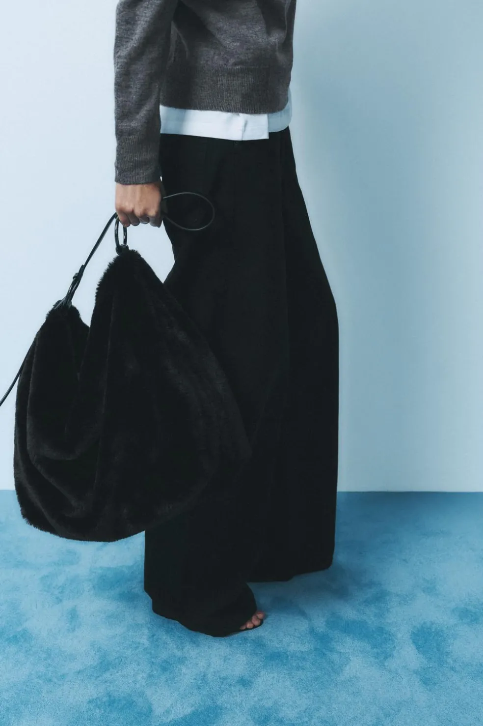ZARA Winter Layersnew|Malas^MALA TIPO SACO COM EFEITO DE PELO Preto