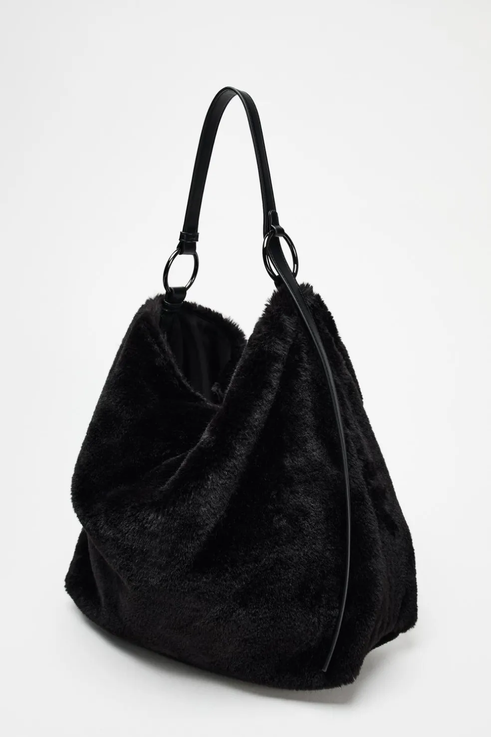 ZARA Winter Layersnew|Malas^MALA TIPO SACO COM EFEITO DE PELO Preto