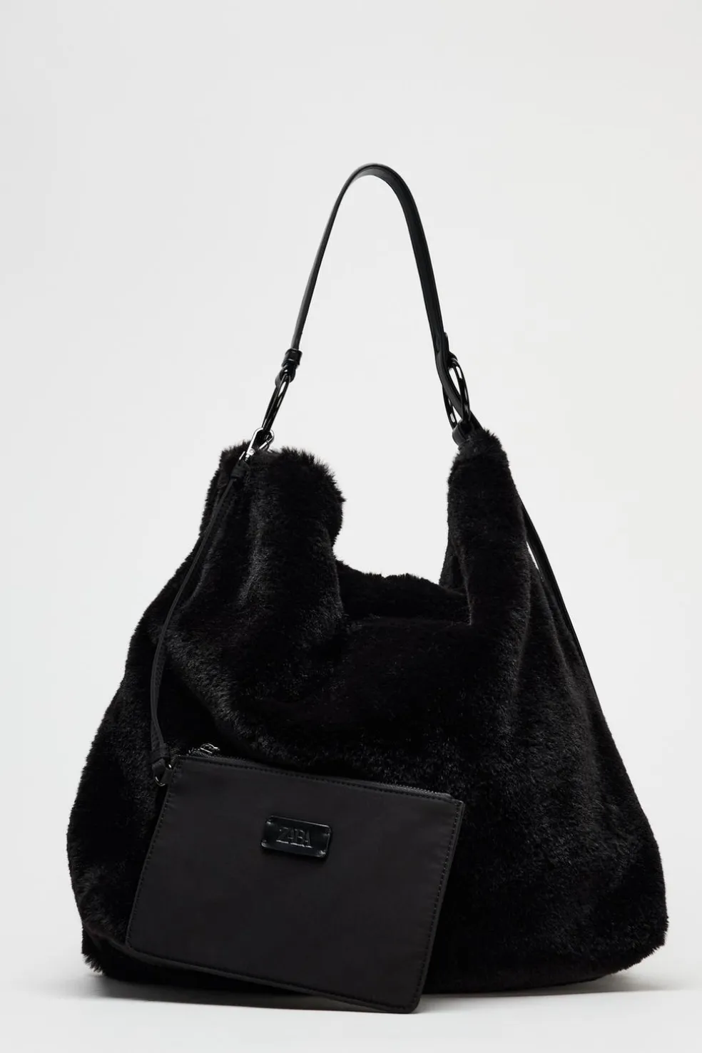 ZARA Winter Layersnew|Malas^MALA TIPO SACO COM EFEITO DE PELO Preto