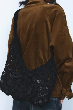 ZARA Malas^MAXI SHOULDER BAG EFEITO VELUDO Preto