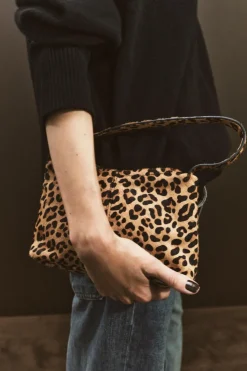 ZARA Malas|Acessórios / Bijuteria^MINI MALA EM PELE COM ESTAMPADO DE ANIMAL Leopardo