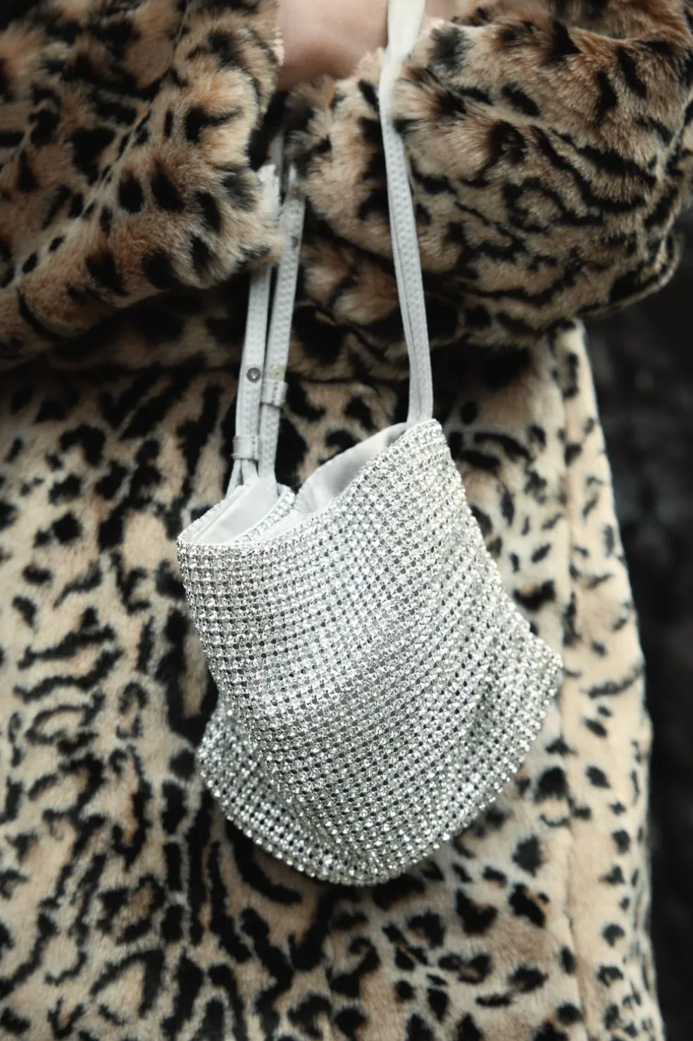 ZARA Malas^MINI SHOULDER BAG BRILHO Prata