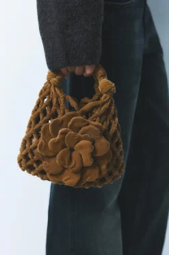 ZARA Malas^MINI SHOULDER BAG EM VELUDO FLOR Ocre
