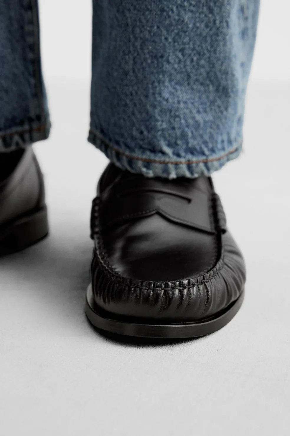 ZARA Pele|Sapatos^MOCASSIM PELE MÁSCARA Preto