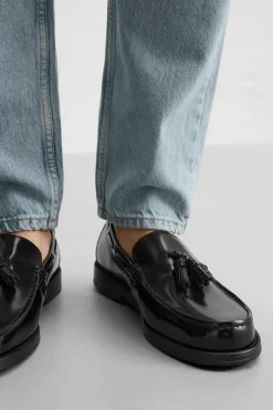 ZARA Pele|Sapatos^MOCASSINS EM PELE COM BORLAS Preto