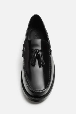 ZARA Pele|Sapatos^MOCASSINS EM PELE COM BORLAS Preto