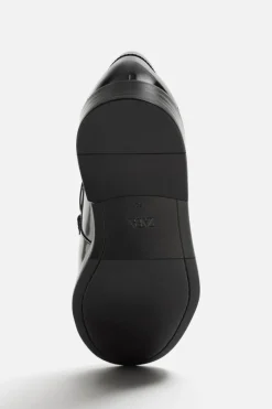 ZARA Pele|Sapatos^MOCASSINS EM PELE COM BORLAS Preto