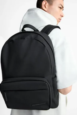 ZARA Vestuário De Inverno|Malas / Mochilas^Mochila Em Efeito De Caucho Preto