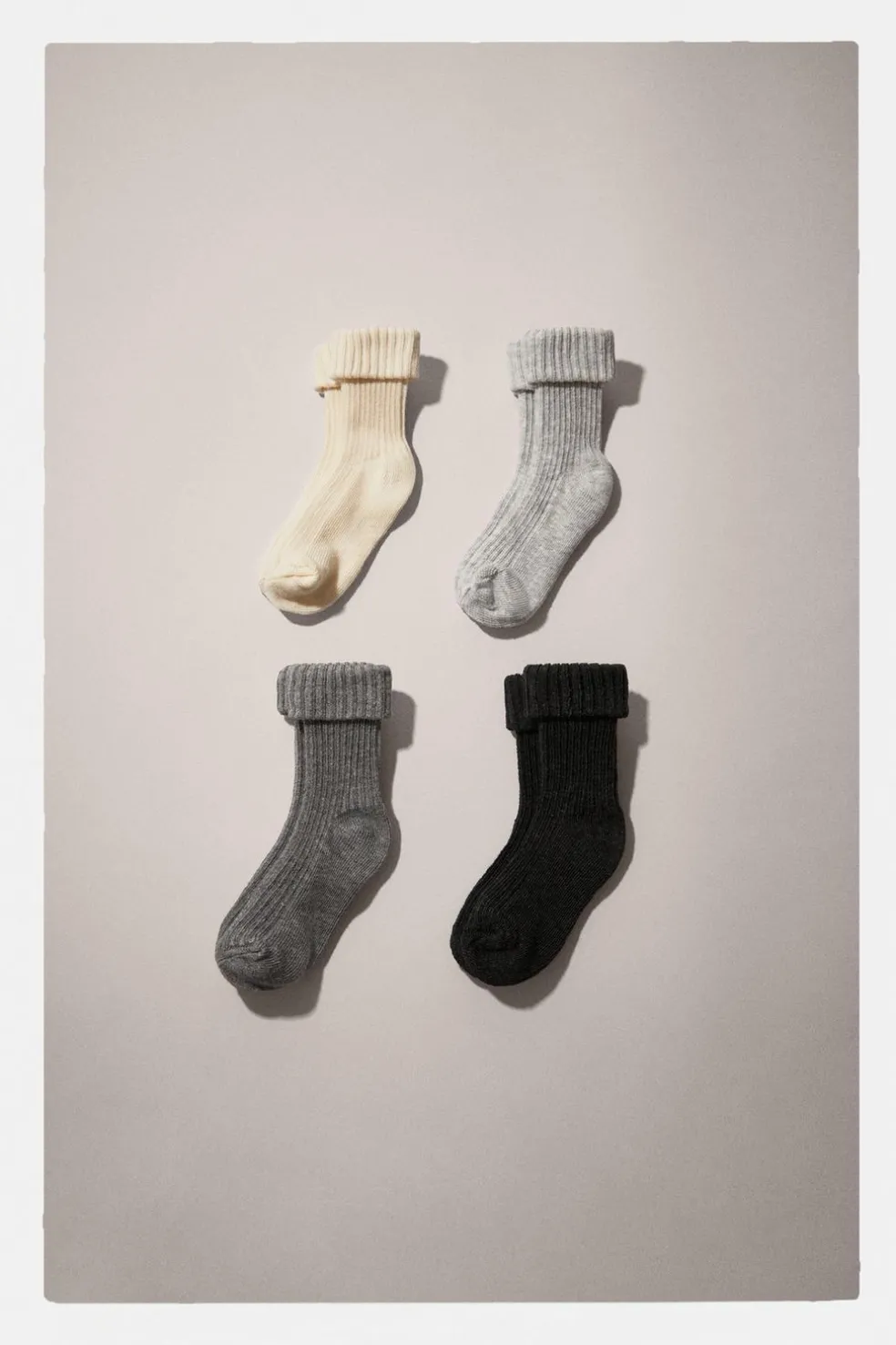 PACK DE QUATRO PARES DE MEIAS CORES-ZARA Flash Sale