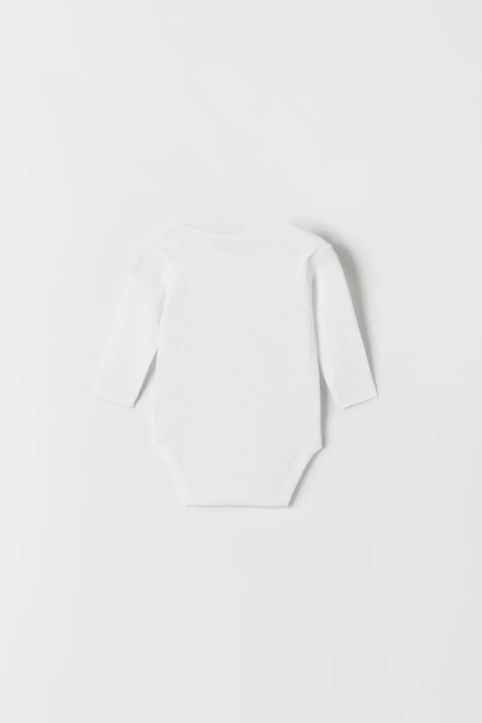 PACK DE TRÊS BODIES DE DECOTE REDONDO-ZARA Shop