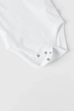 PACK DE TRÊS BODIES DE DECOTE REDONDO-ZARA Shop