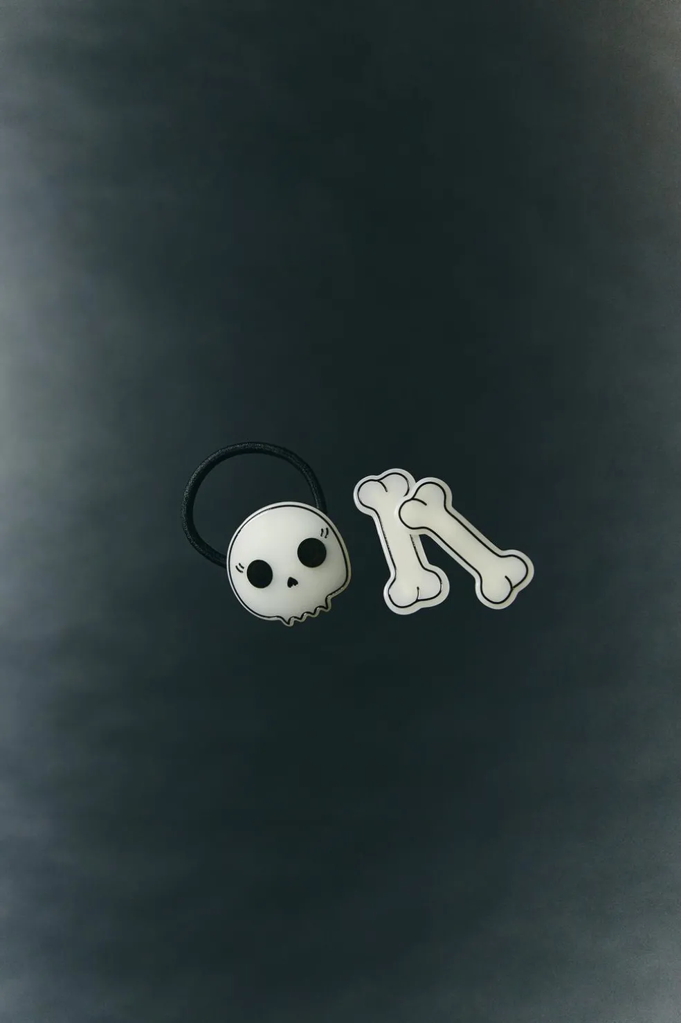 PACK SCRUNCHIE CAVEIRA E PINÇAS OSSOS GLOW IN THE DARK-ZARA Sale