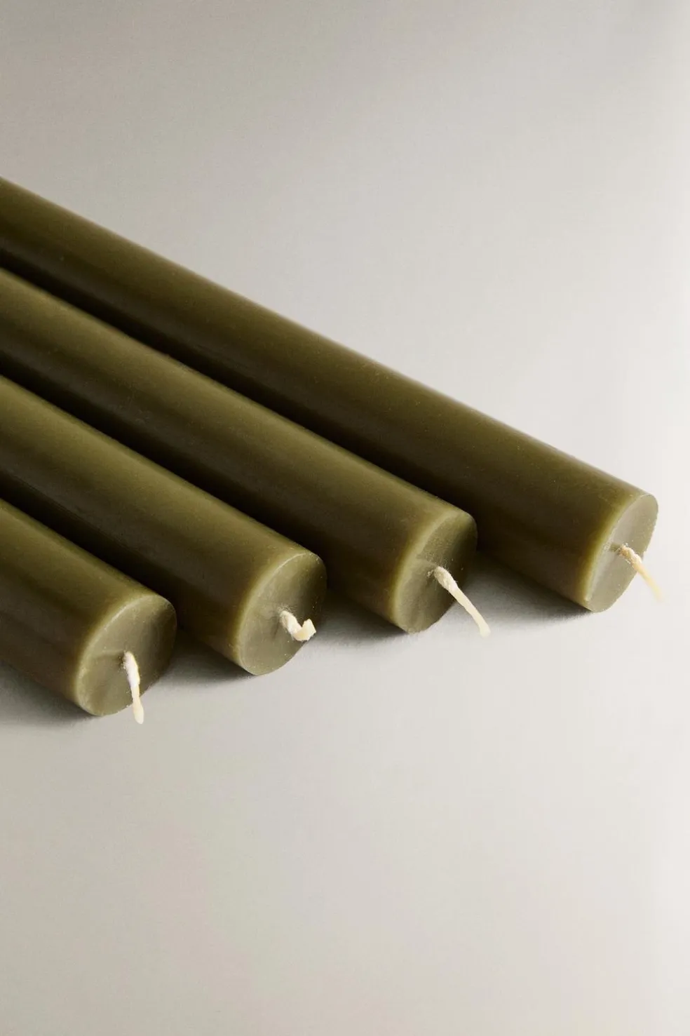 ZARA Fragrâncias Para Casa|Fragrâncias Para Casa^PACK VELAS AROMÁTICAS COMPRIDAS BASILICUM (PACK DE 4) Menta