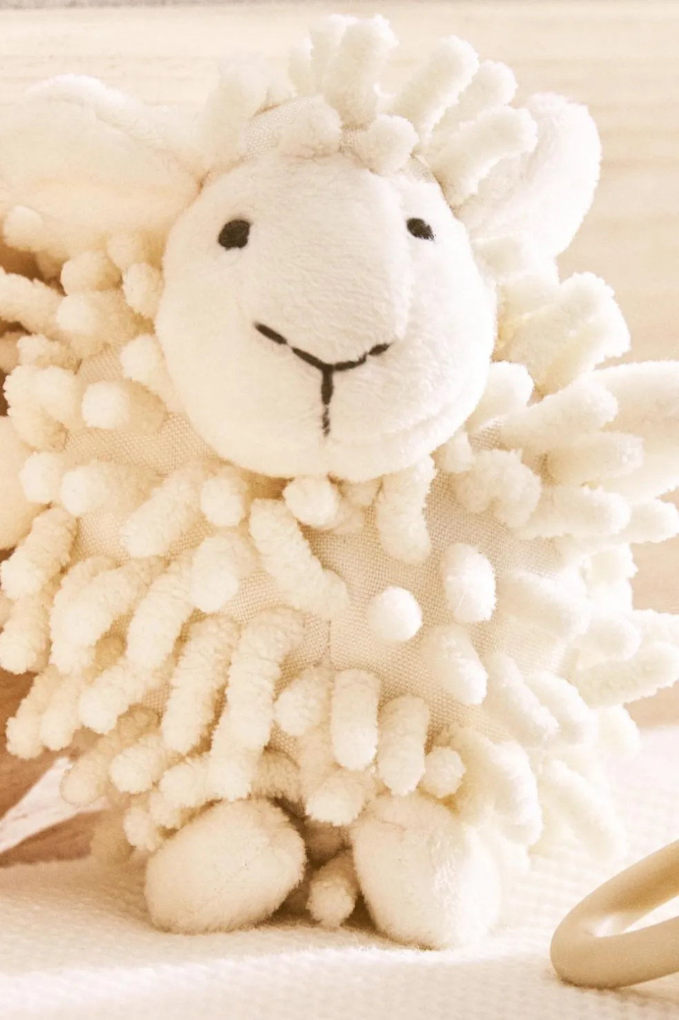 PELUCHE INFANTIL GUIZO OVELHA-ZARA Discount