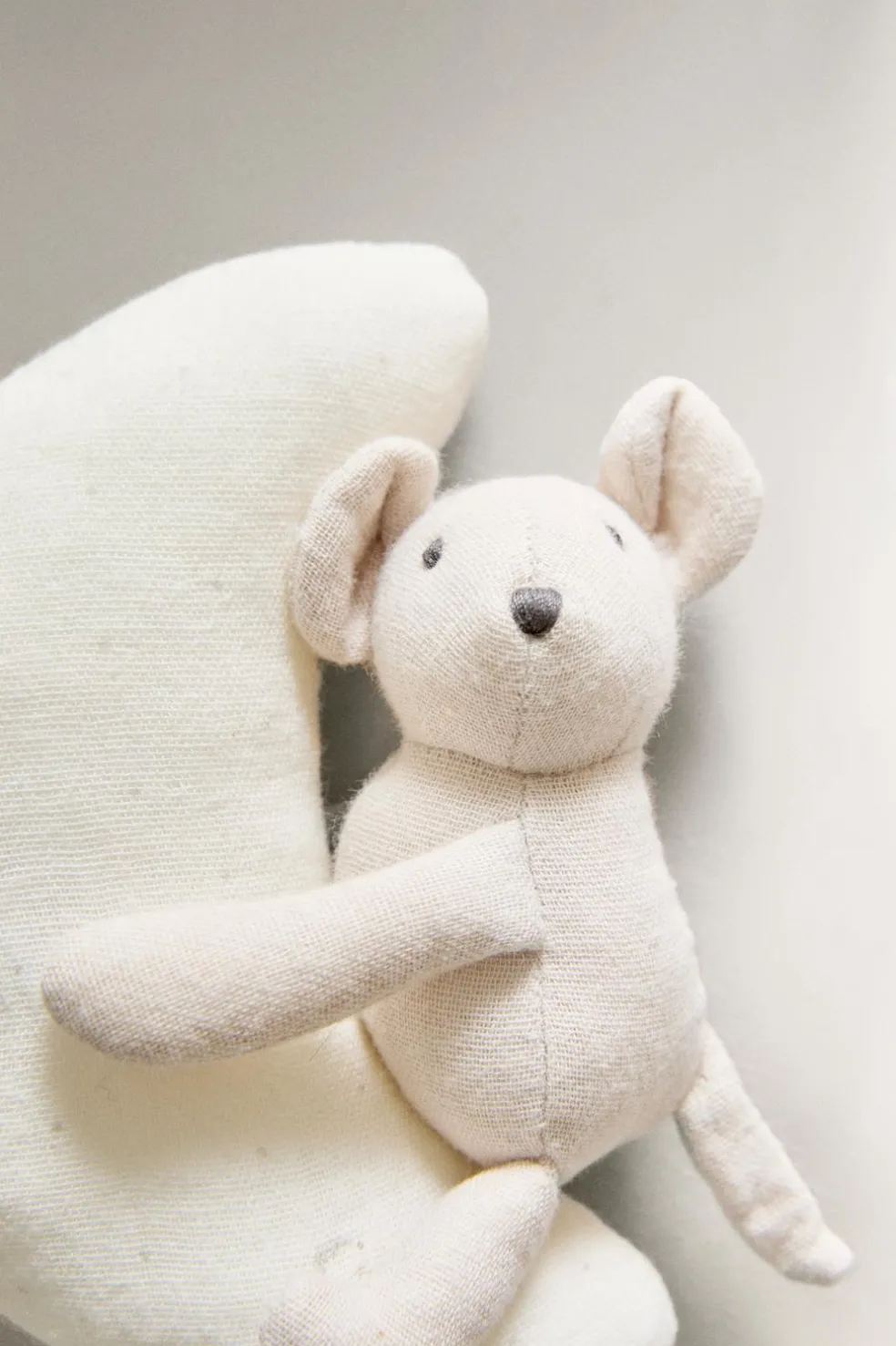 PELUCHE INFANTIL GUIZO RATINHO-ZARA Best