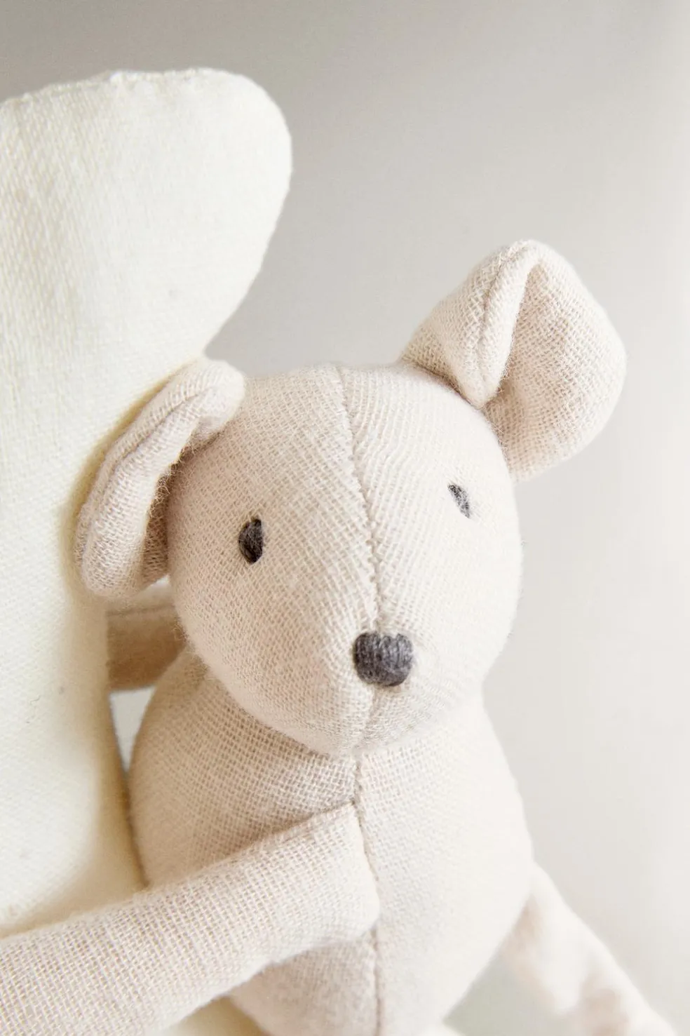 PELUCHE INFANTIL GUIZO RATINHO-ZARA Best