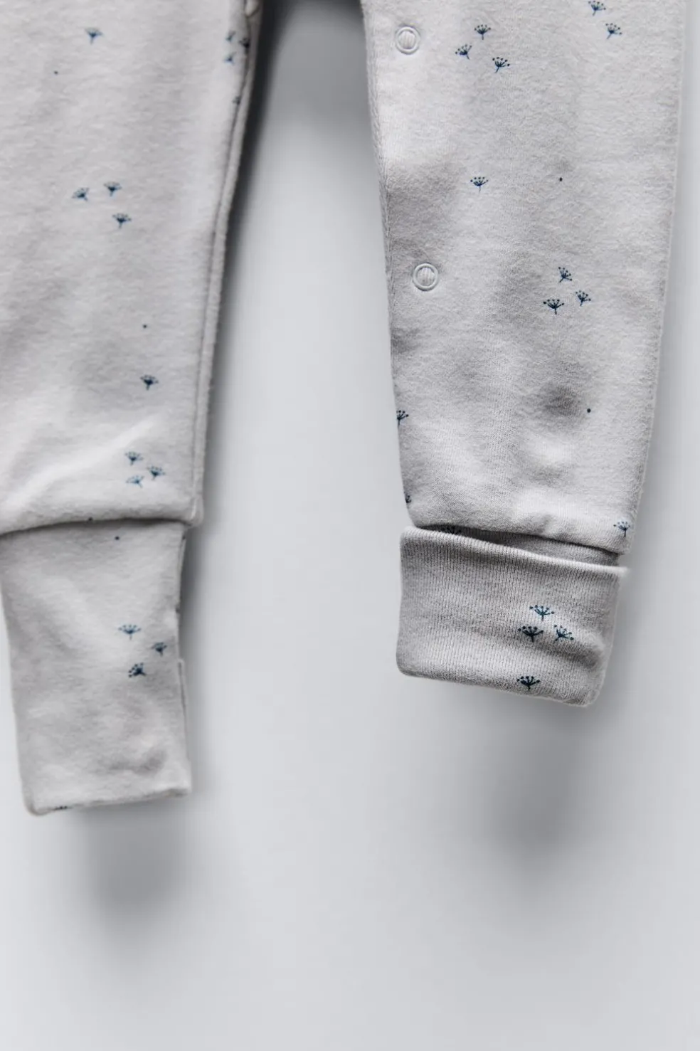 PIJAMA ESTAMPADO COM PÉ CONVERSÍVEL-ZARA New