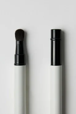 ZARA Beauty|Maquilhagem^PINCEL DE USO DUPLO PARA OLHOS #1 4140/517