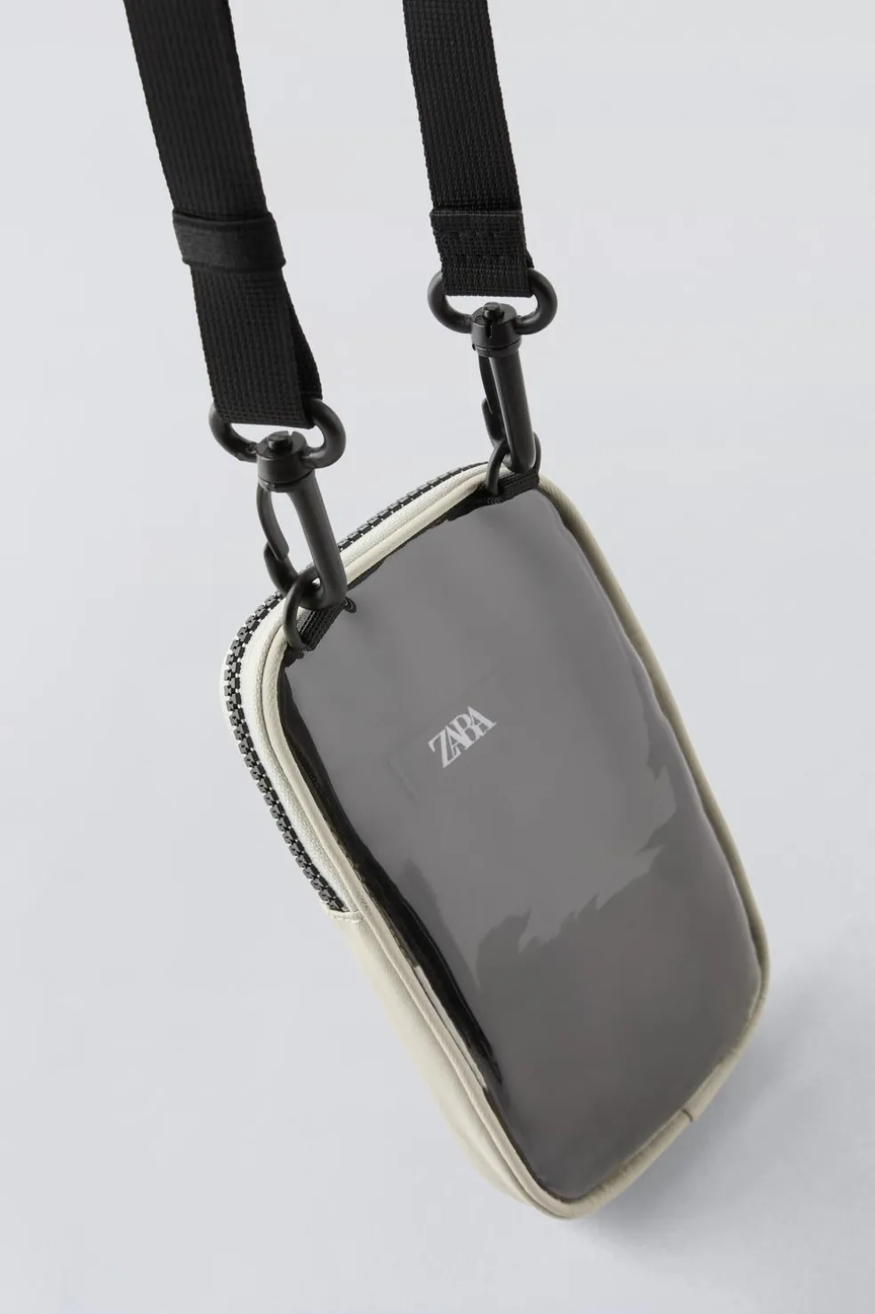 PORTA-TELEMÓVEL COM EFEITO DE CAUCHO-ZARA Sale