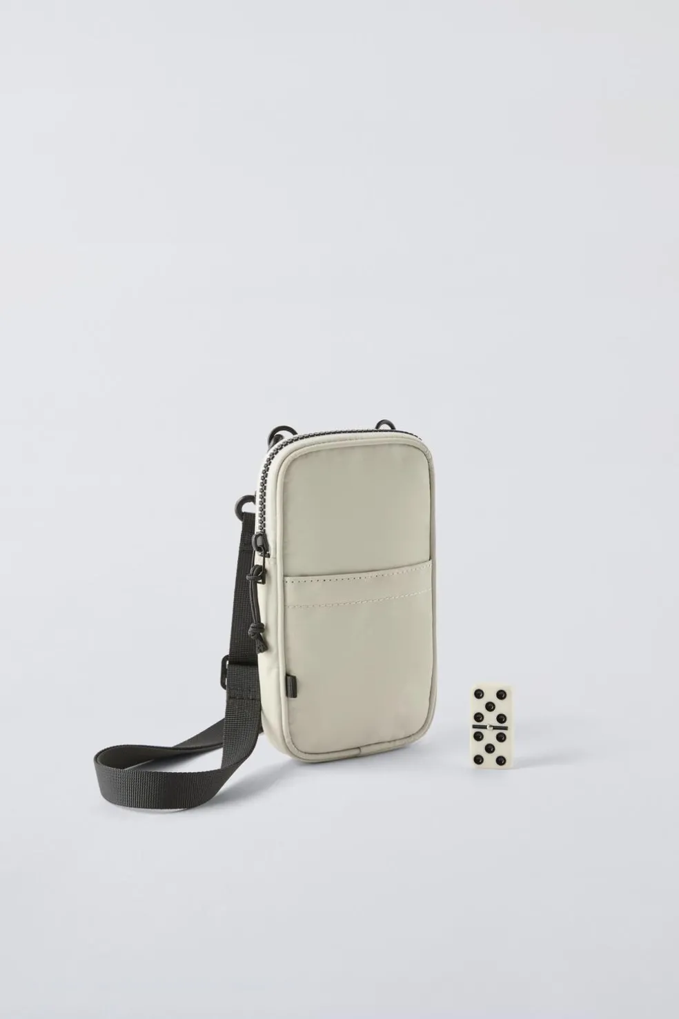 PORTA-TELEMÓVEL COM EFEITO DE CAUCHO-ZARA Sale