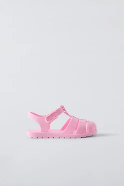 SANDÁLIA ESTILO SANDÁLIA COM TIRAS COM EFEITO DE CAUCHO-ZARA Fashion