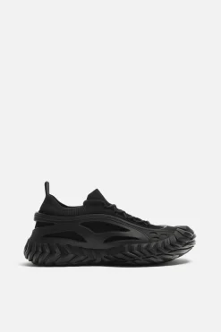 ZARA Desportivos|Sapatos^SAPATILHA COM SOLA TEXTURIZADA Preto