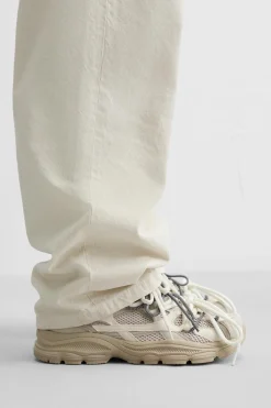 ZARA Desportivos|Sapatos^SAPATILHA COM VÁRIOS ILHÓS Branco-osso