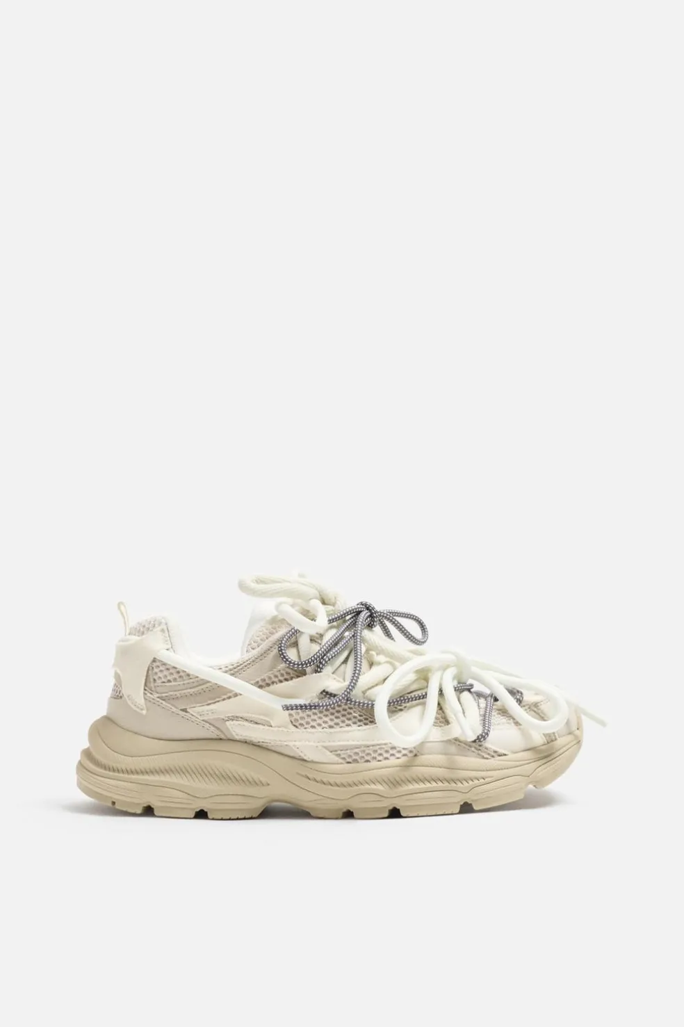 ZARA Desportivos|Sapatos^SAPATILHA COM VÁRIOS ILHÓS Branco-osso