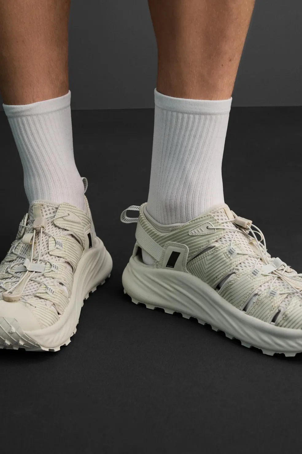 ZARA Desportivos|Sapatos^SAPATILHA DE CAMINHADA Branco-osso